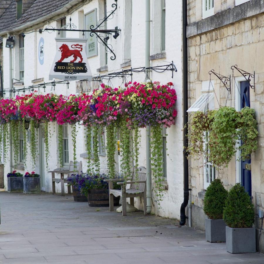 The Red Lion Hotell Cricklade Eksteriør bilde